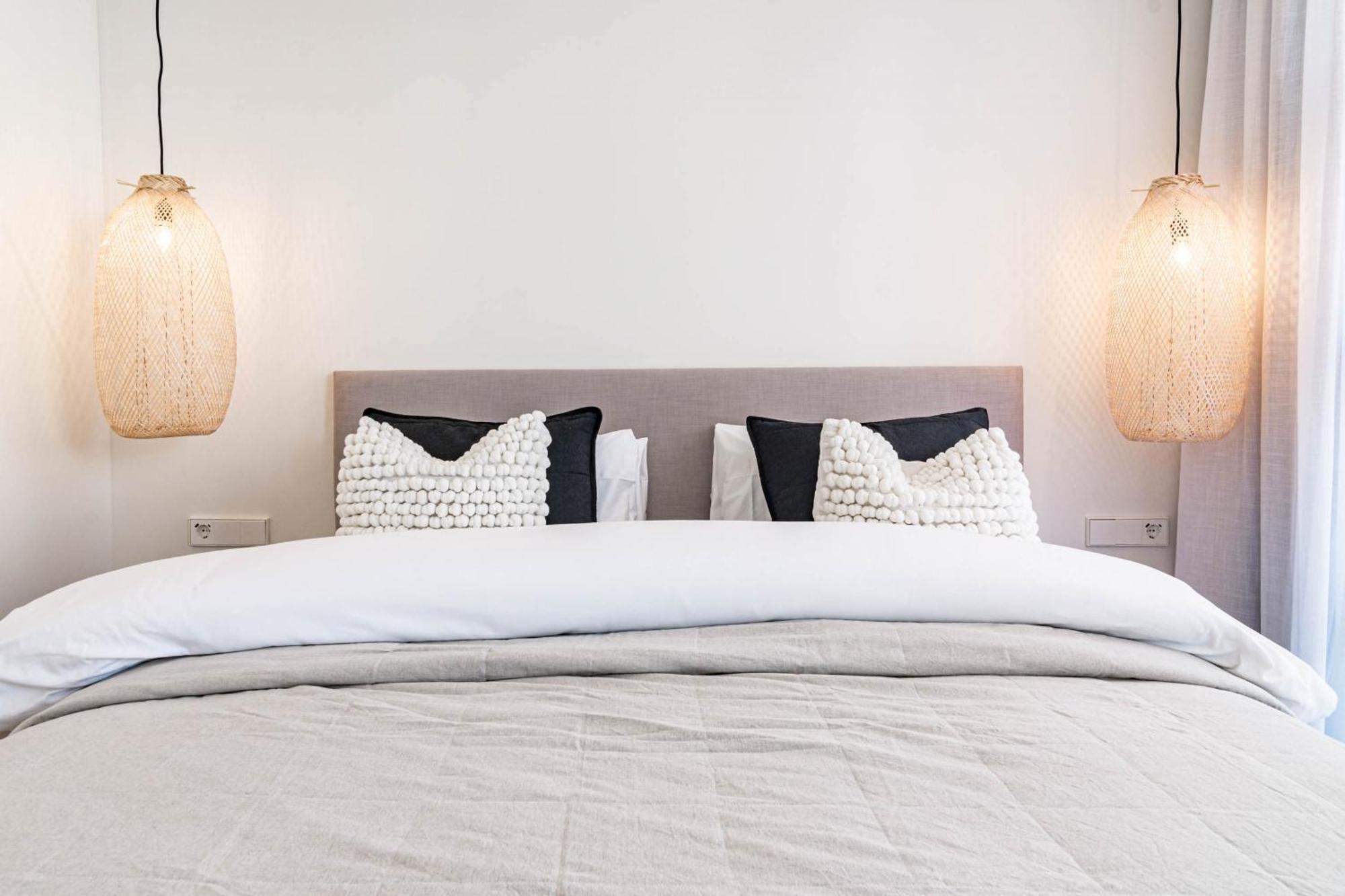 Seaclub Suites Естепона Екстериор снимка