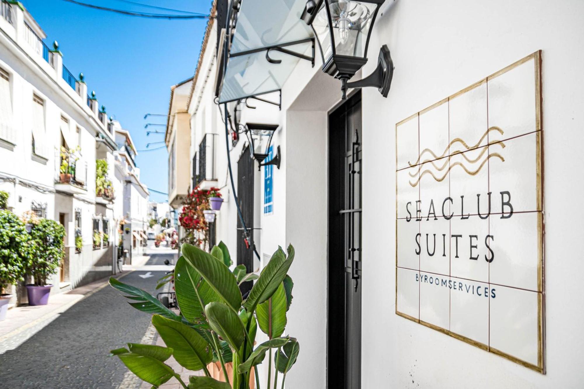 Seaclub Suites Естепона Екстериор снимка