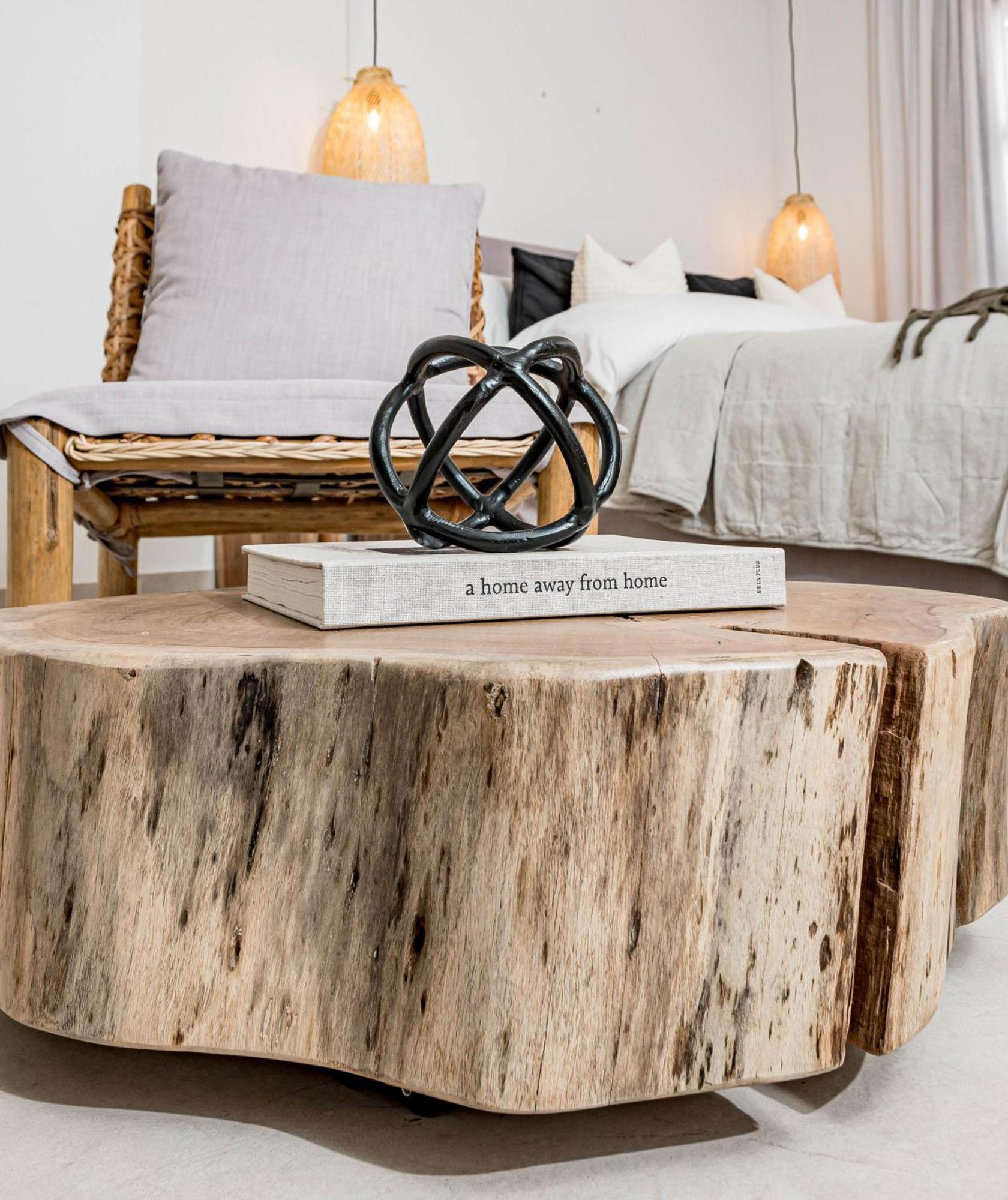 Seaclub Suites Естепона Екстериор снимка