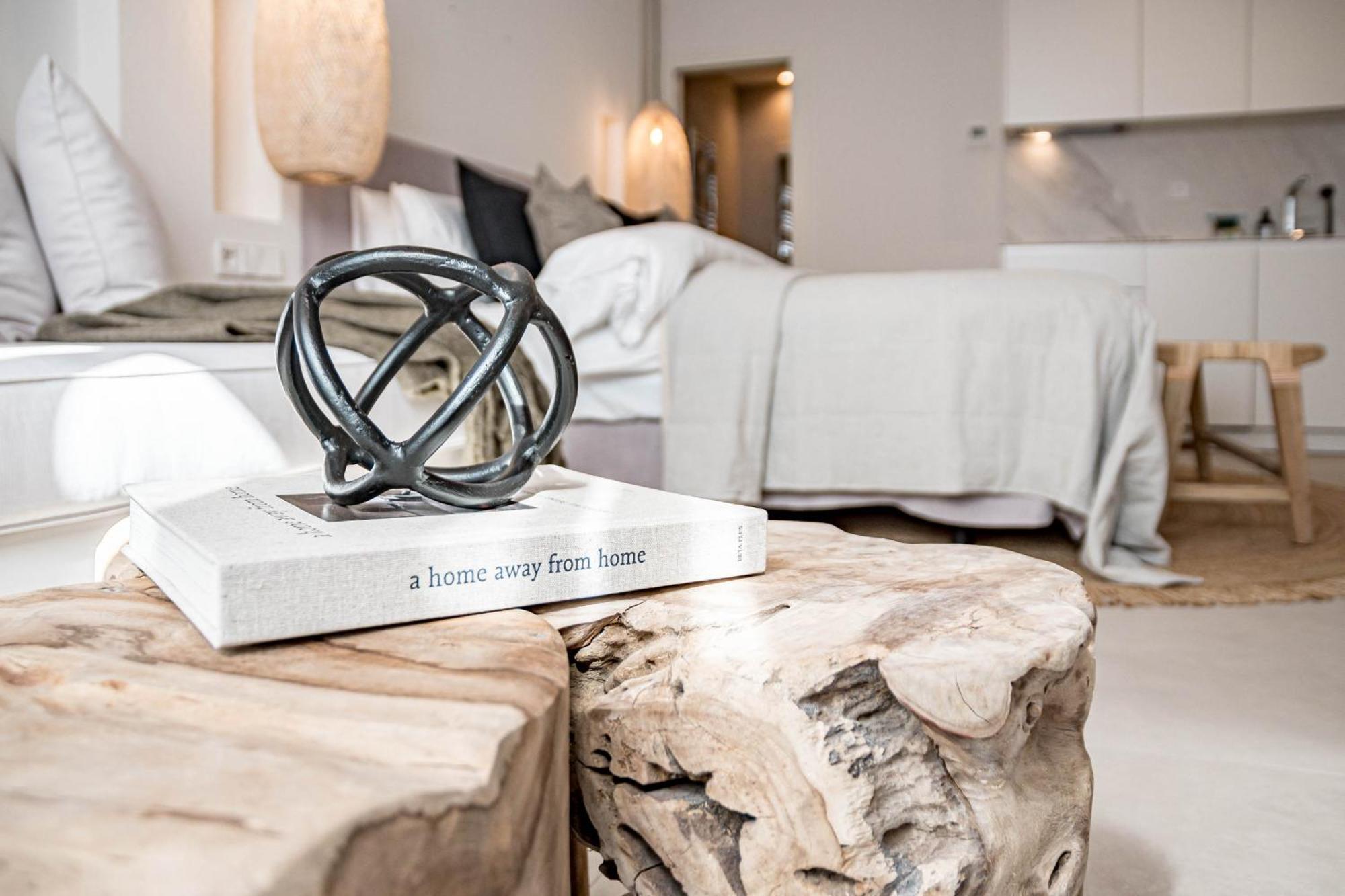 Seaclub Suites Естепона Екстериор снимка