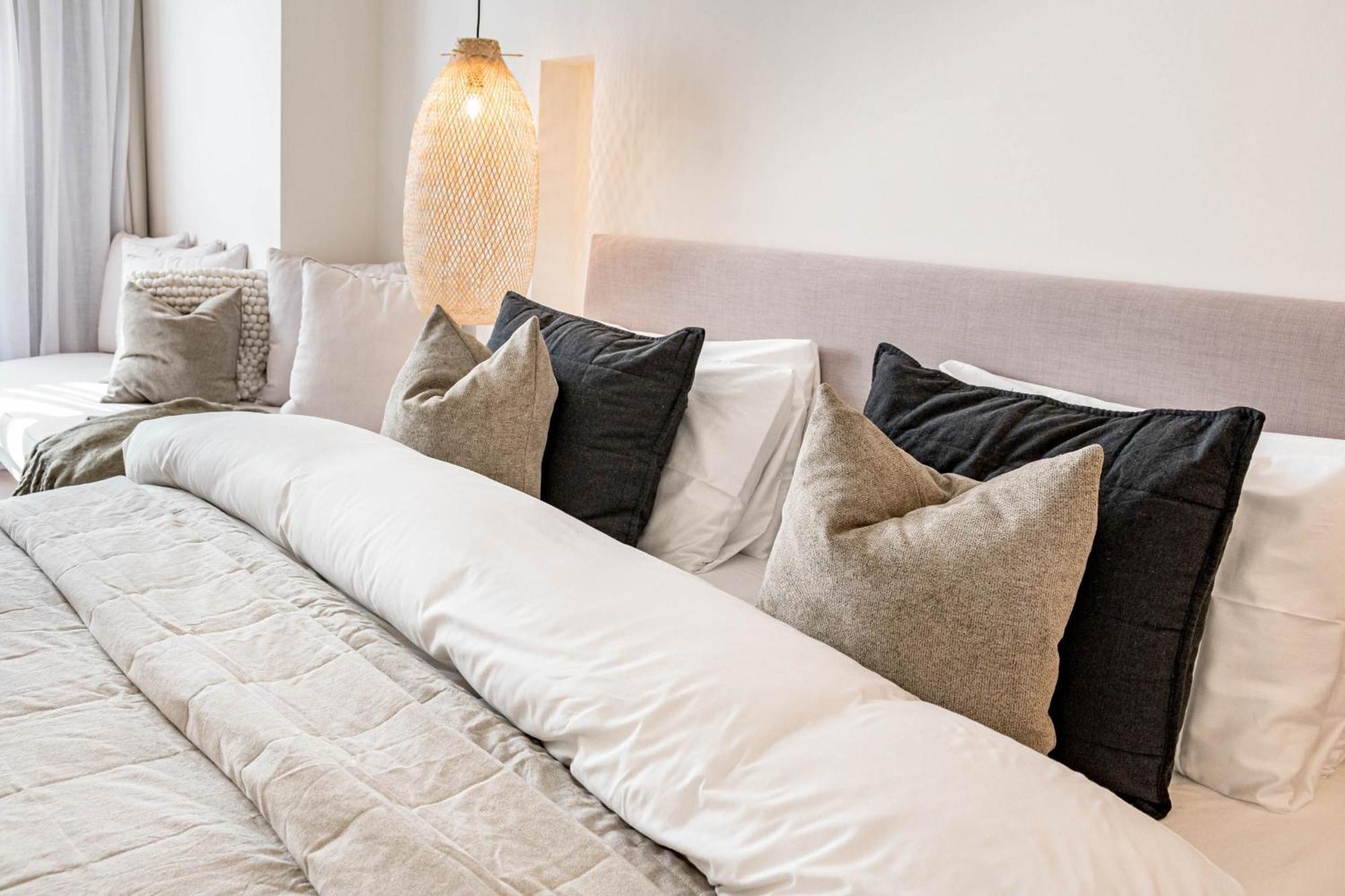 Seaclub Suites Естепона Екстериор снимка